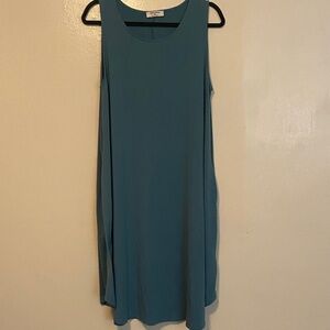 Zenana Outfitters Blue Sleeveless Midi Dress